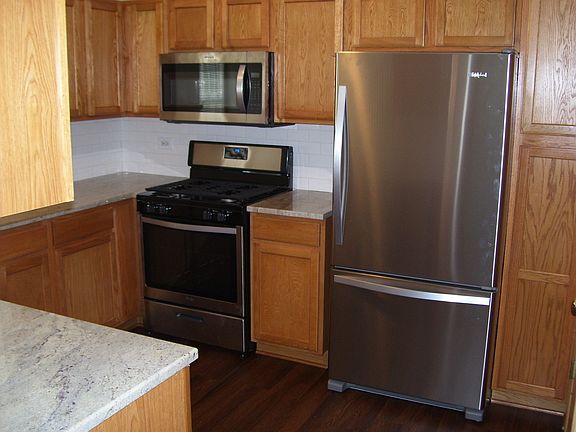 3rd image of 1459 Shagbark Dr