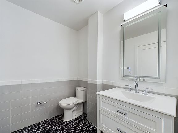 5th image of 500 South St #302