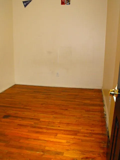 323 Rowland St — Photo 4