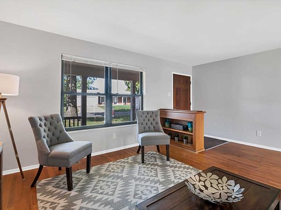 5th image of 1550 Pepperhill Dr
