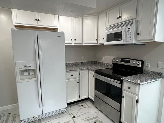 2nd image of 3679 S Calvin Dr