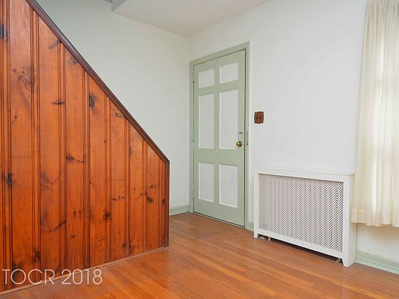 3rd image of 122 Spruce St