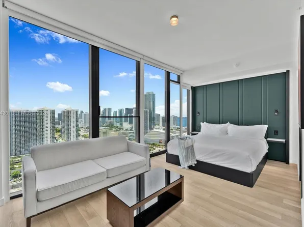 20 NE 11th St #3105, Miami, FL 33132