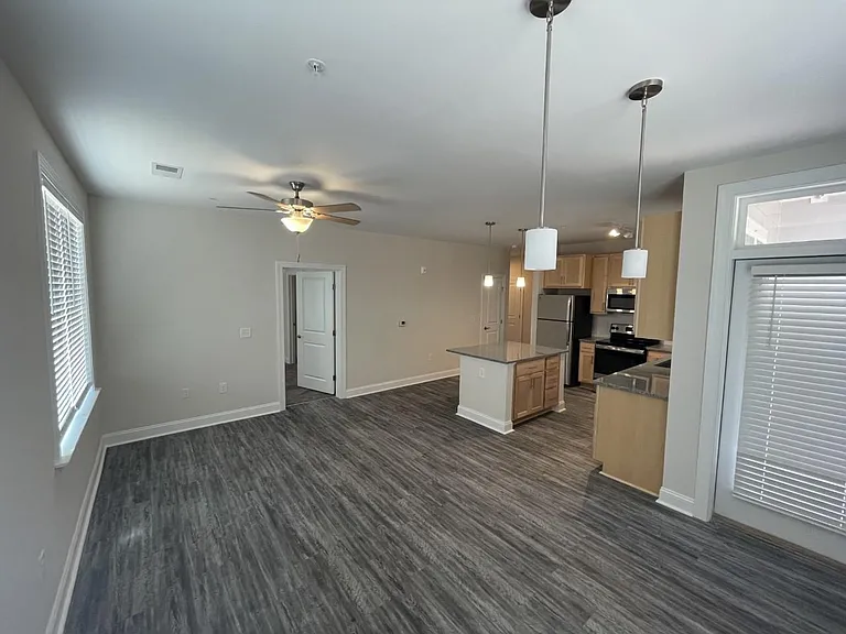 Marcom St Apartments — Photo 15
