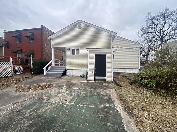 3rd image of 6163 Gambleton Pl