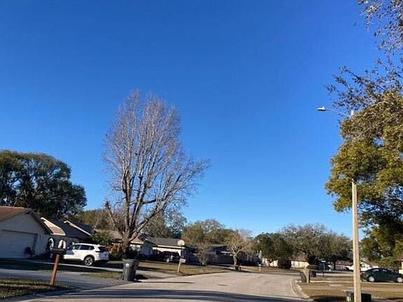 5th image of 1017 Ridgefield Dr