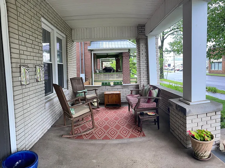 1154 Jefferson St #D — Photo 51
