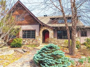 29 Crockett Ridge Rd, Black Mountain, NC 28711