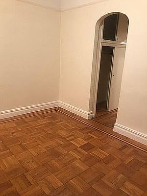 3rd image of 55 W 105th St APT 20
