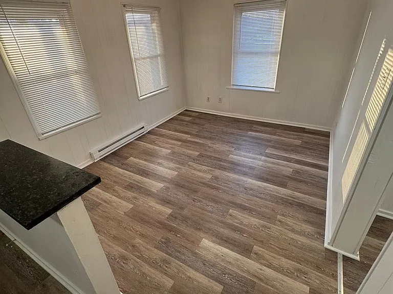 2918 Walnut St — Photo 8