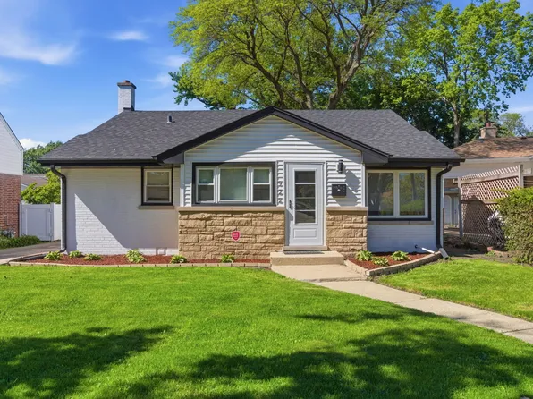 922 Glenlake Ave, Park Ridge, IL 60068