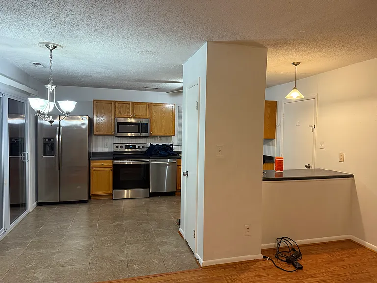2640 Au Sable Pl — Photo 23