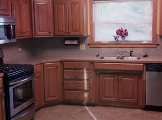 202 Rector St, Hot Springs National Park, AR 71913