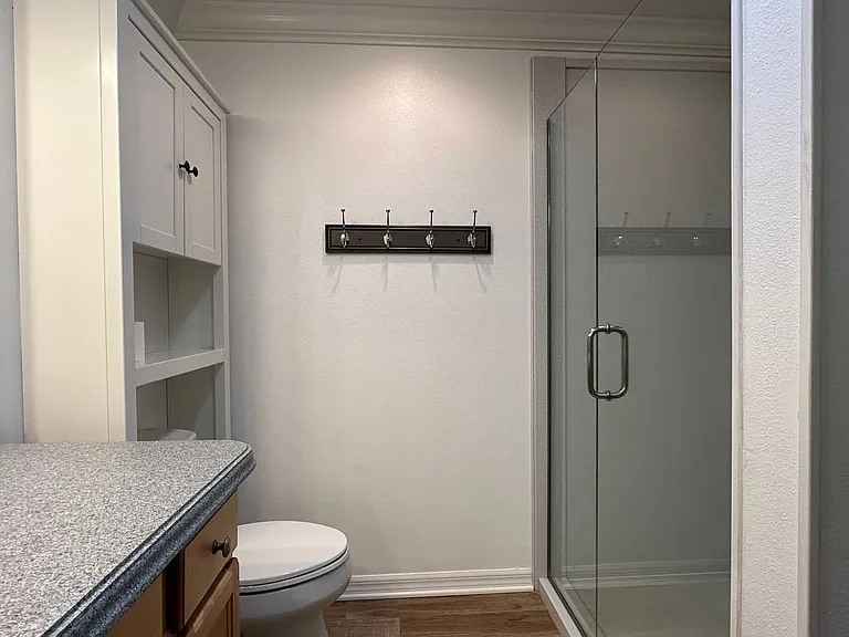 724 Yager Ln — Photo 29