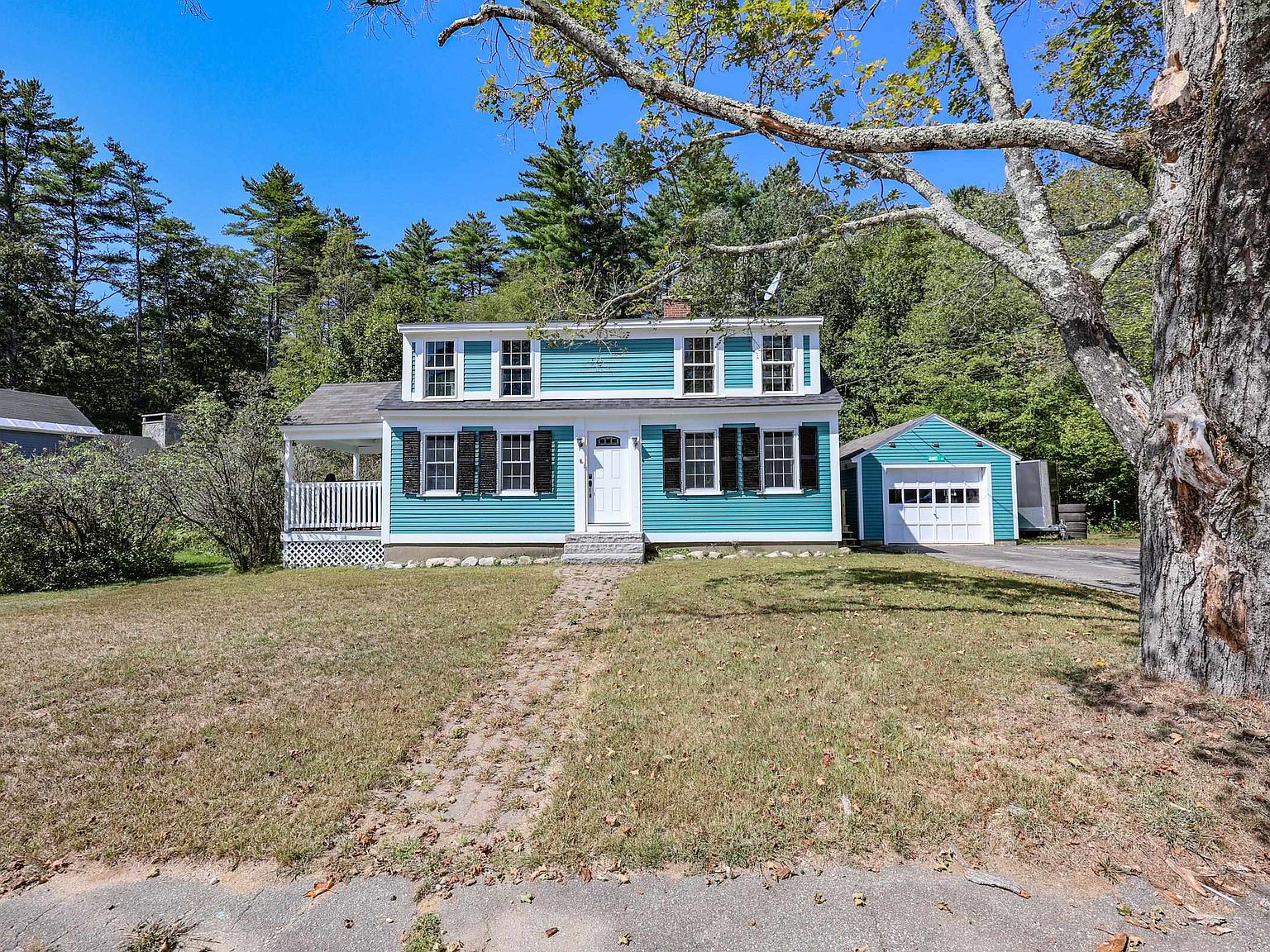 値下げ不可　house on the hill_ Parent Bag_Tile 11 Crescent Street, Hill, NH 03243 | Zillow