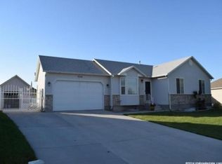 5222 W Autumn Creek Dr, Riverton, UT 84096
