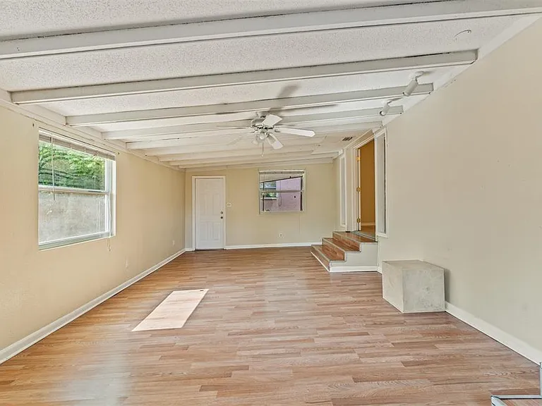 9616 N Oklawaha Ave #1/2 — Photo 34
