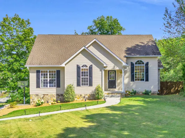 1302 Woodland Cove Pl NE, Cleveland, TN 37312