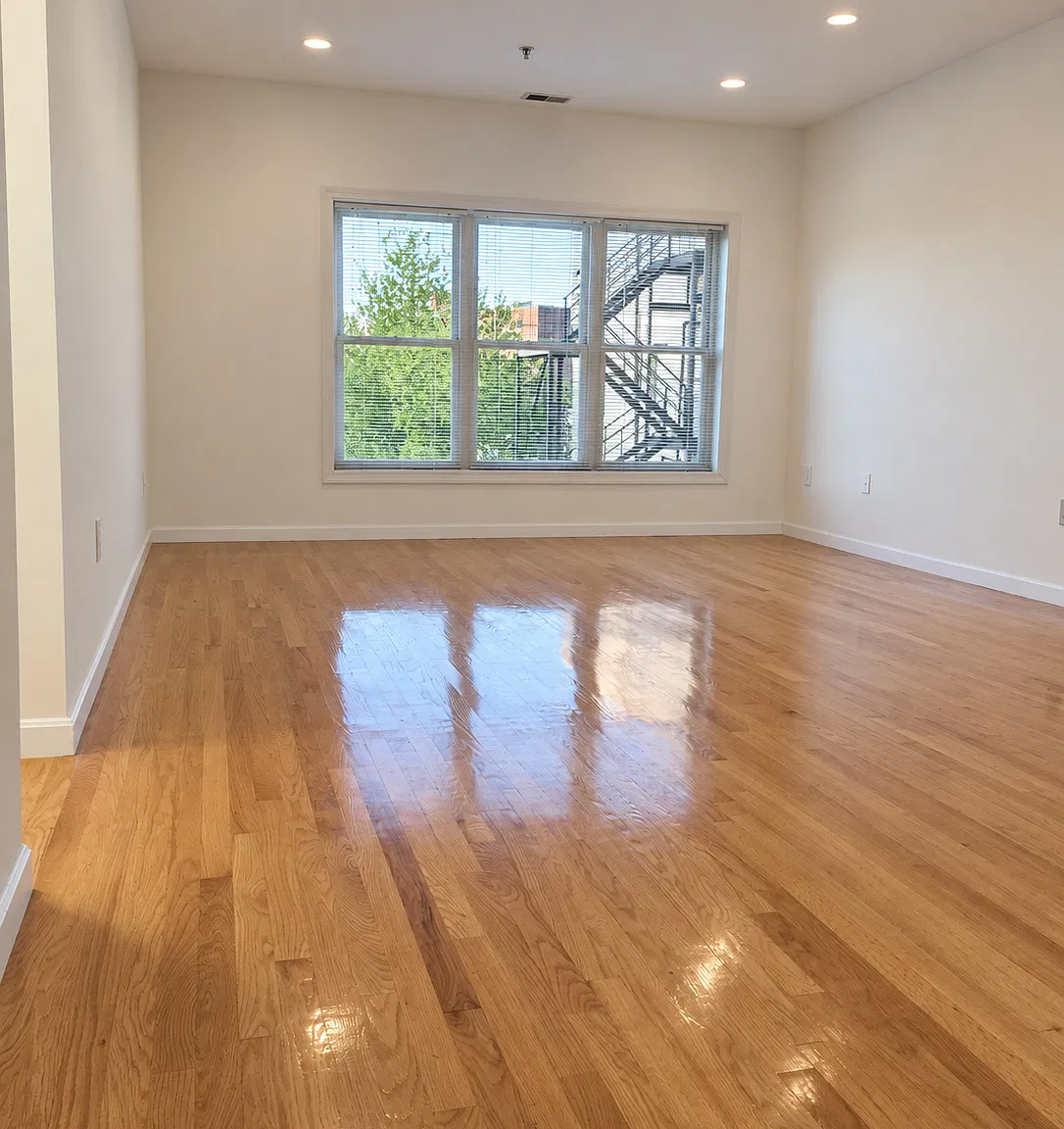 2 bed, 1040 sqft, $3,800 — Photo 2