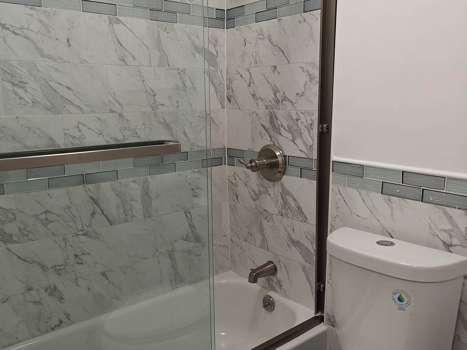 3 bed, $3,200 — Photo 4