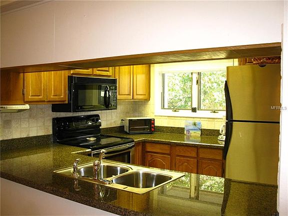 2nd image of 1015 Lake Avoca Ct