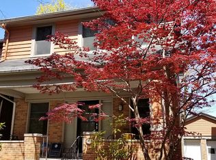 5553 Woodmont St, Pittsburgh, PA