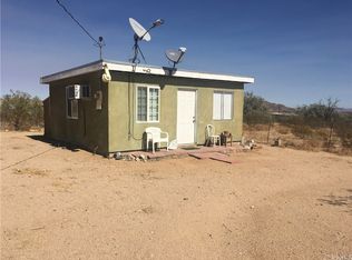 929 Golden Slipper Ln, Landers, CA 92285