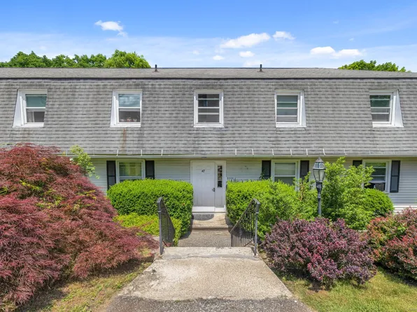 47 Armand Drive APT 3, Waterbury, CT 06708