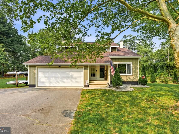 968 Carmel Rd, Millville, NJ 08332