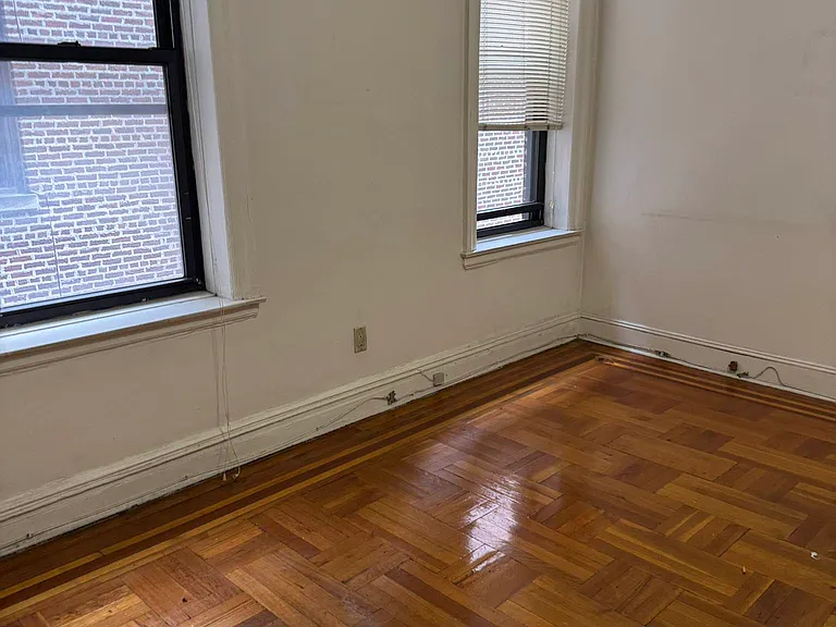83-14 Lefferts Blvd #4D — Photo 2