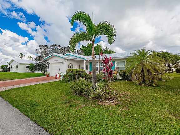 2nd image of 6903 NW 74th Place