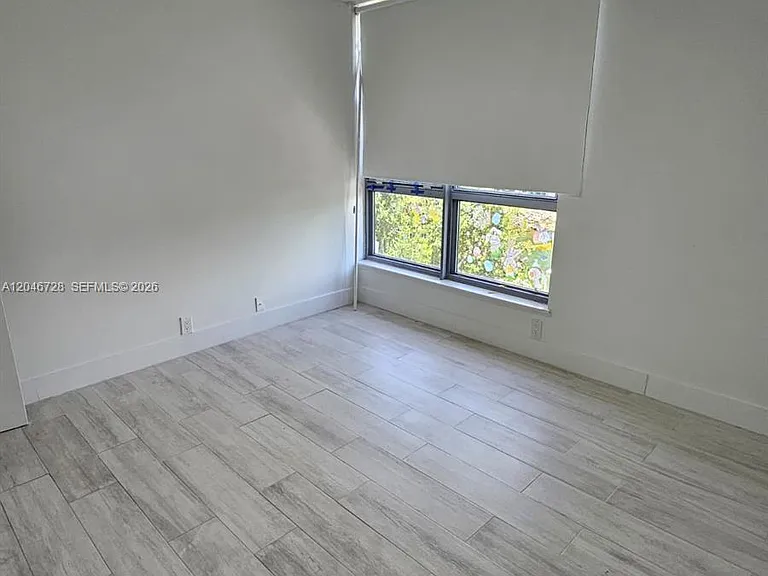 3530 Mystic Pointe Dr #405 — Photo 13