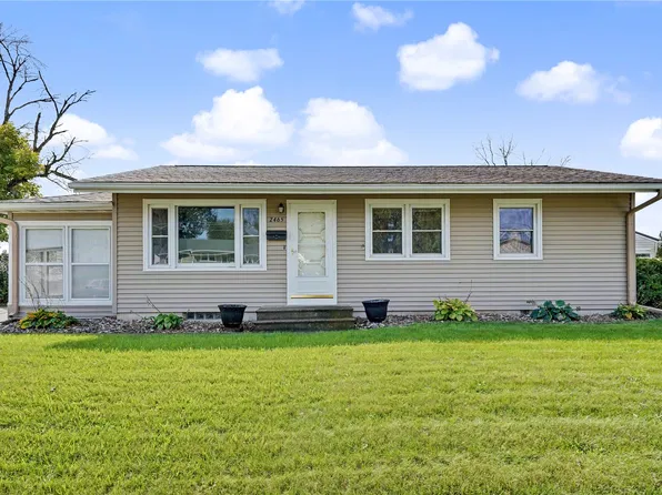 2465 1st Ave, Marion, IA 52302