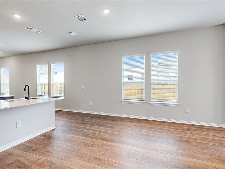 4907 Escape Rivera Dr — Photo 5