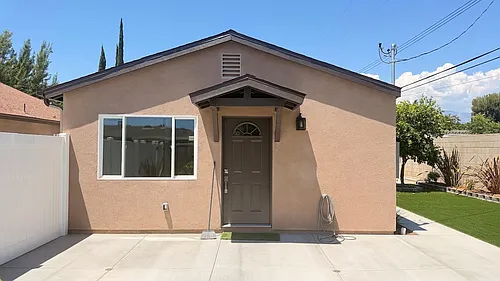 2036 N Primrose Way Photo 1