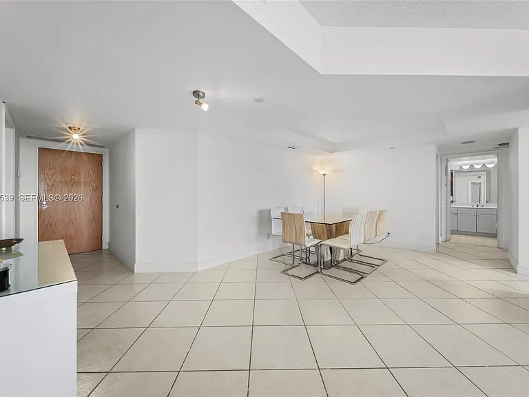 3598 Yacht Club Dr #601 — Photo 11