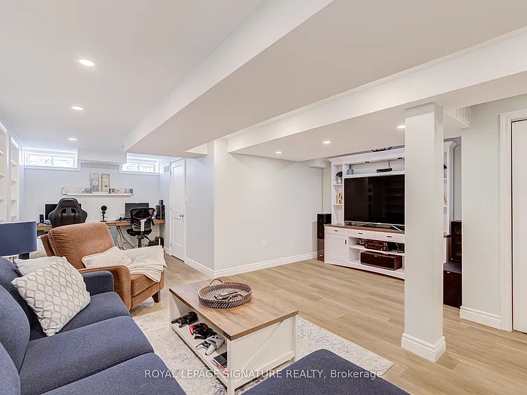 25 Beadle Dr — Photo 36