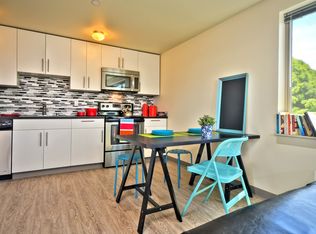 1121 N 92nd St #1, Seattle, WA 98103