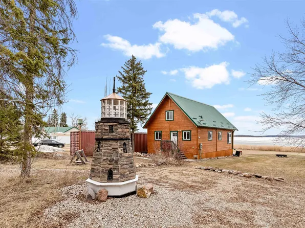 51 Lakeshore Dr, Sandy Beach, AB T0E 1V6