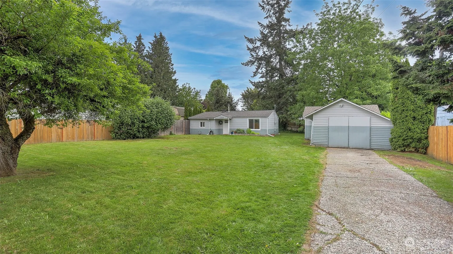 12418 78th Avenue S photo 1
