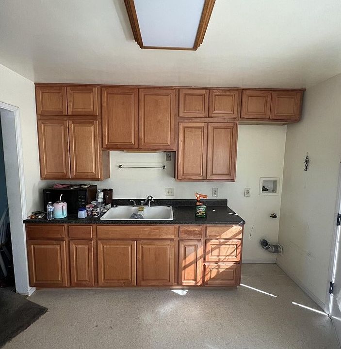 1st image of 3826 W 135th St