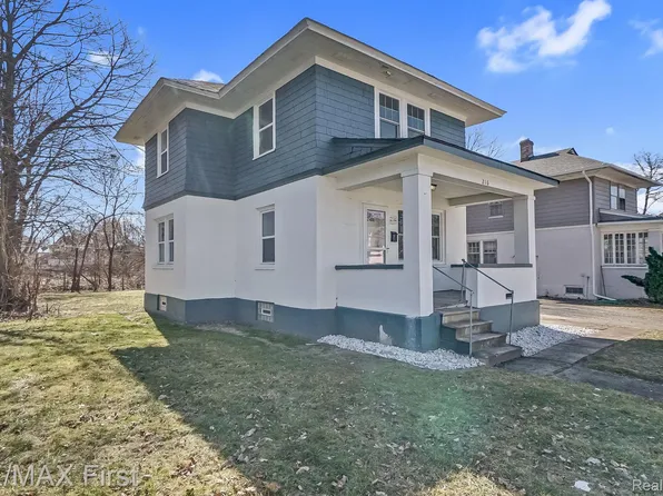 216 Nelson St, Pontiac, MI 48342