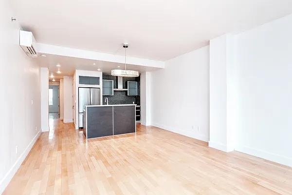 Rented by Modern Spaces | media 17