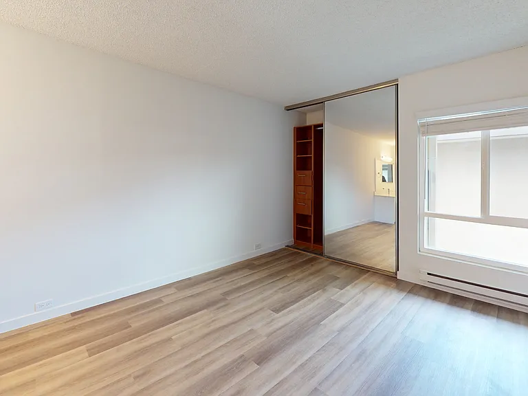 Eight 80 Newport Beach — Photo 151