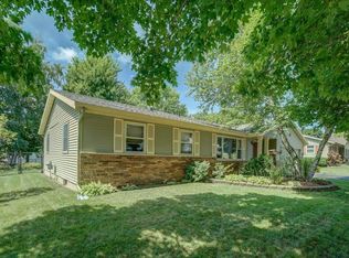 424 Devonshire Rd, Stoughton, WI 53589