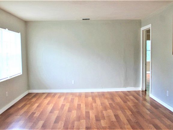 3rd image of 430 E Trinidad Ave