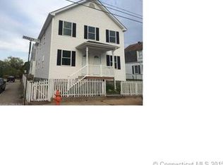 4 Bradley St, Stonington, CT 06378