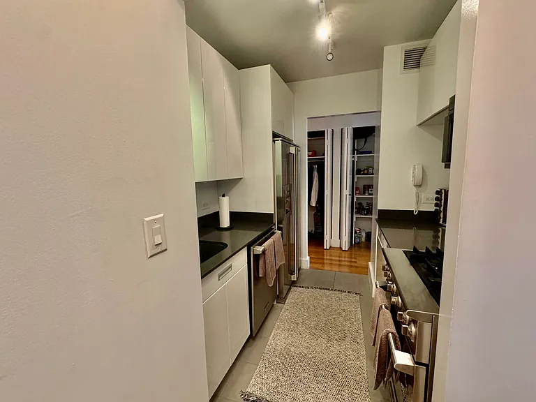 99 John St #2309 — Photo 8