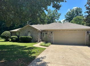 109 Shelley Ln, Florence, AL 35633