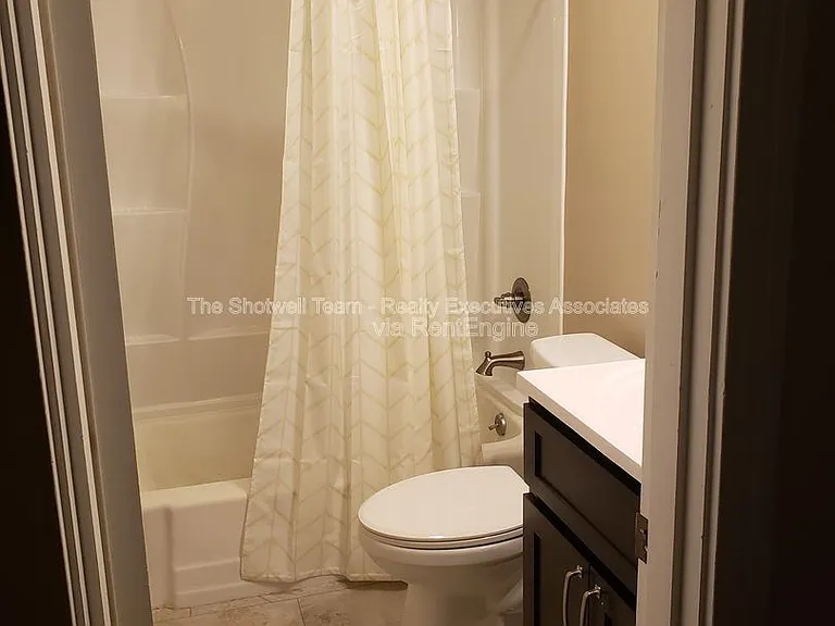 4304 Crosby Dr — Photo 12
